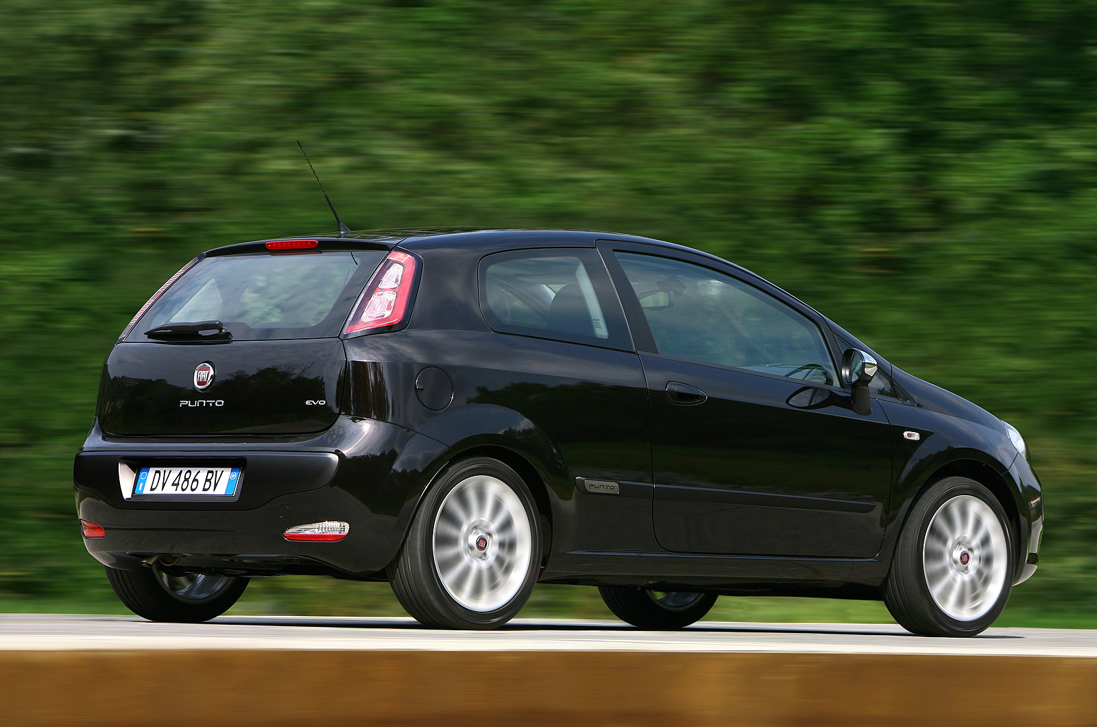 Fiat Punto Evo 1.4 Multiair | Autocar