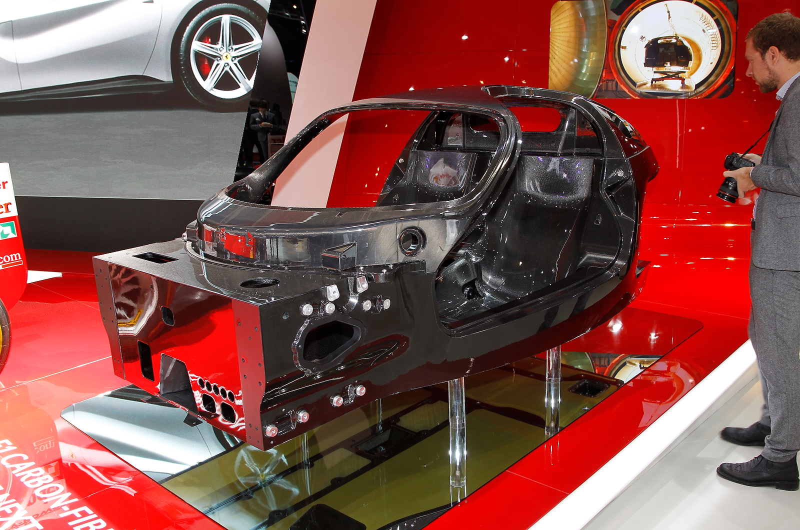 Ferrari-Enzo-chassis-Paris.jpg