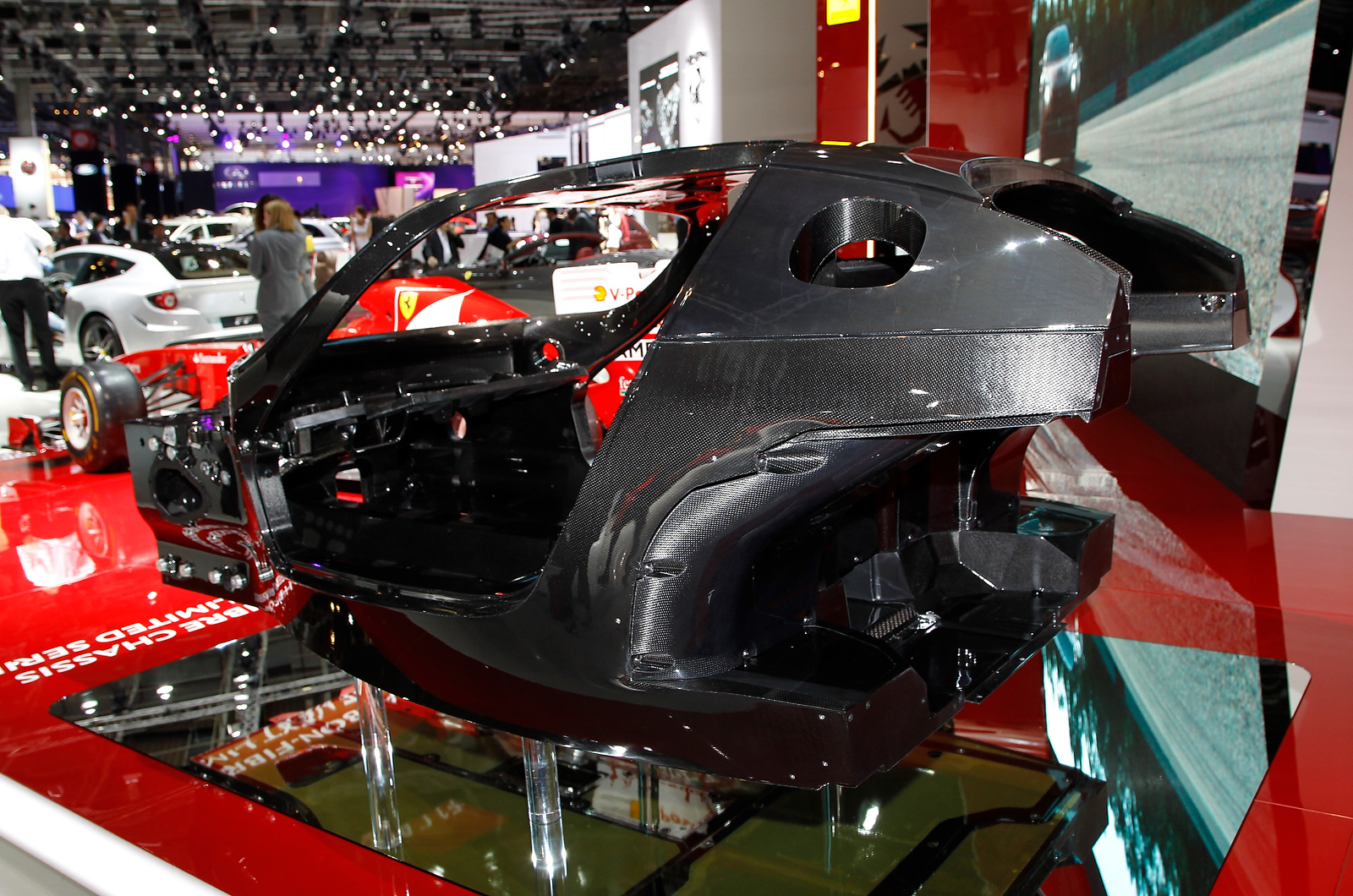 Ferrari-Enzo-chassis-Paris_2.jpg