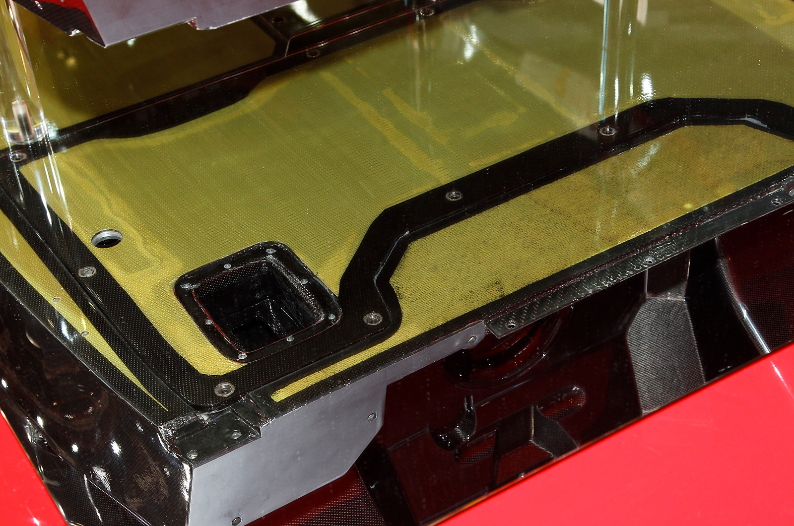Ferrari-Enzo-chassis-Paris_3.jpg
