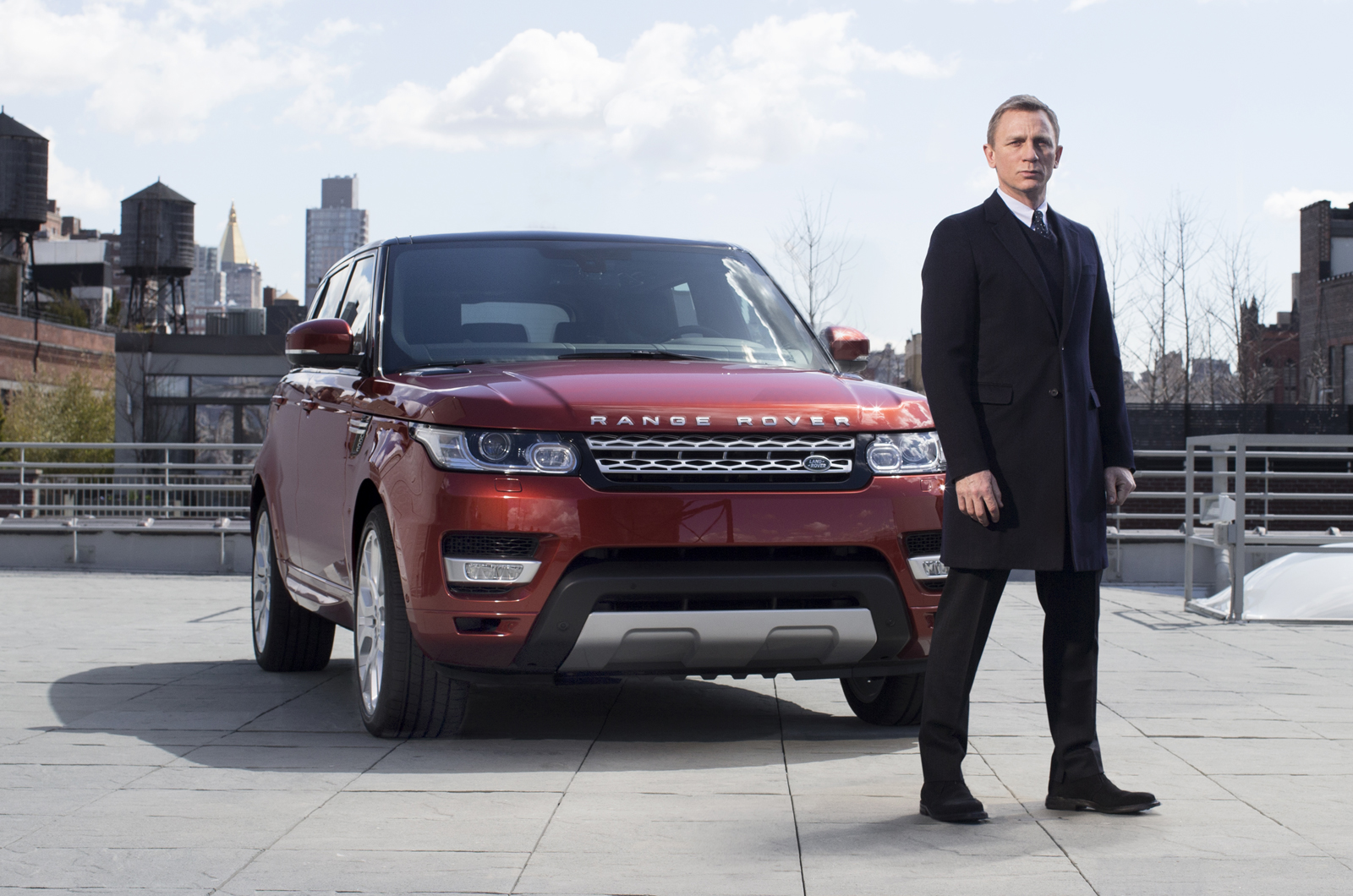 James-Bond-007-Range-Rover-Sport.jpg
