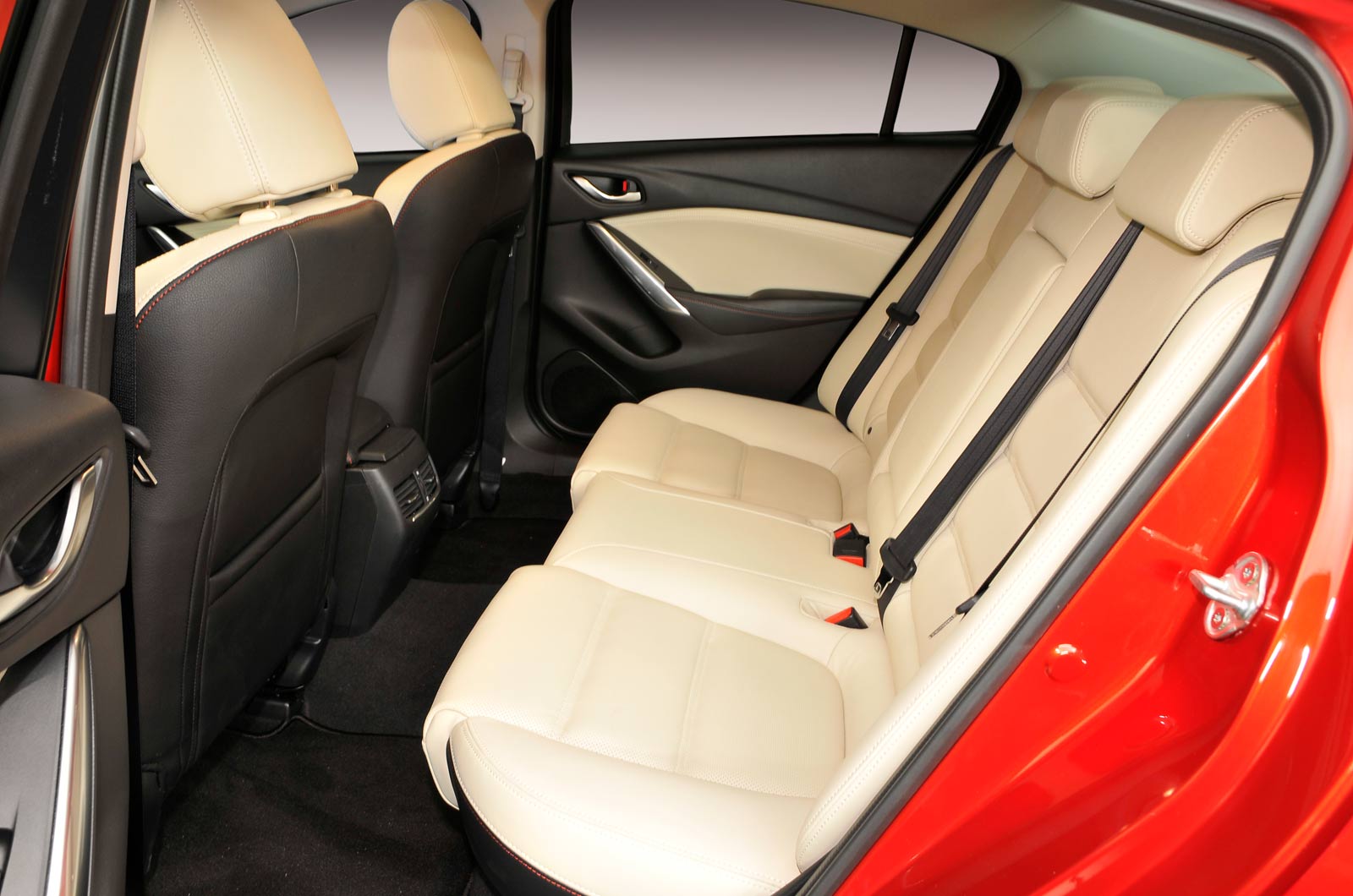 Mazda_10.jpg