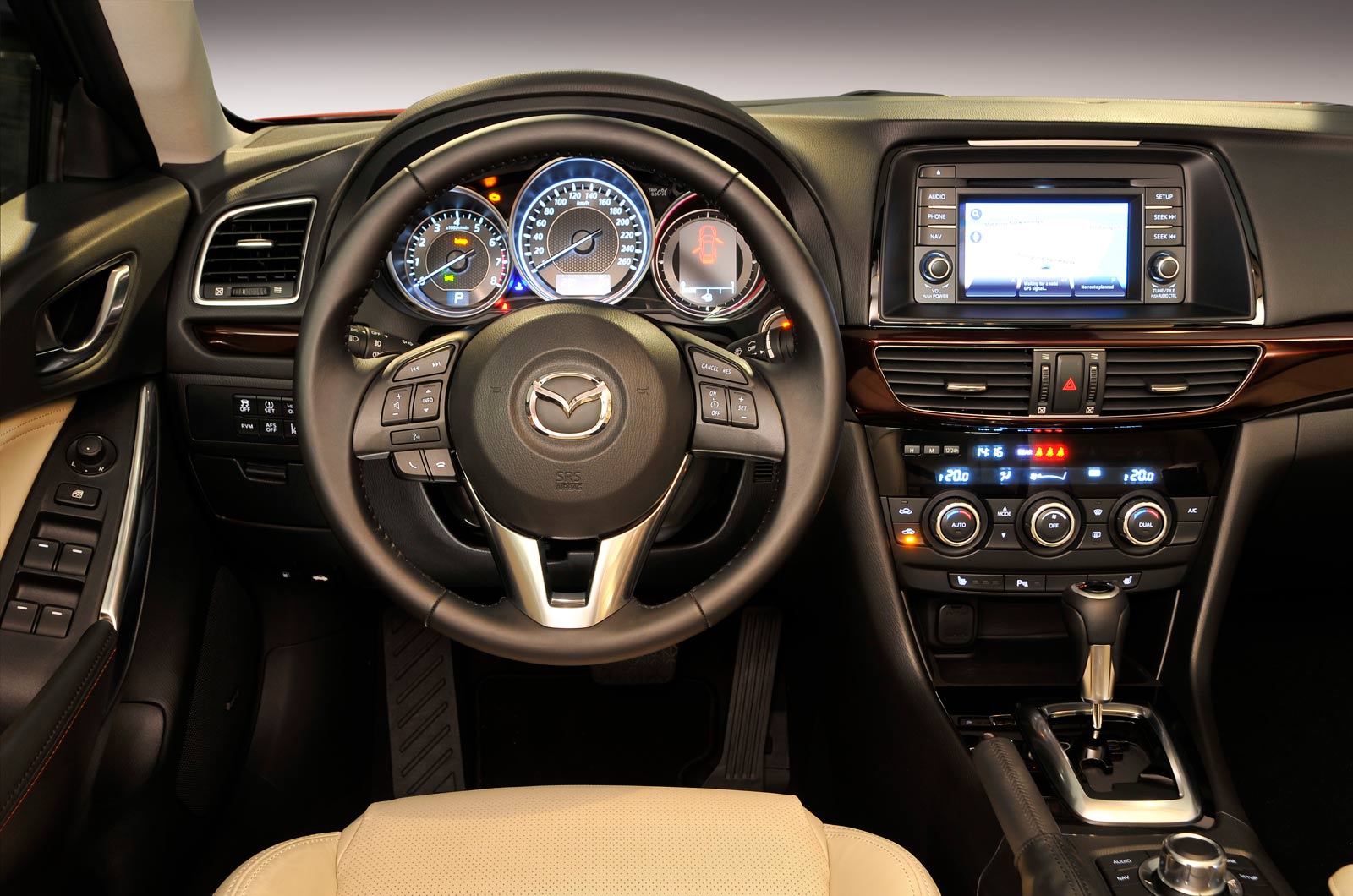 Mazda_12.jpg