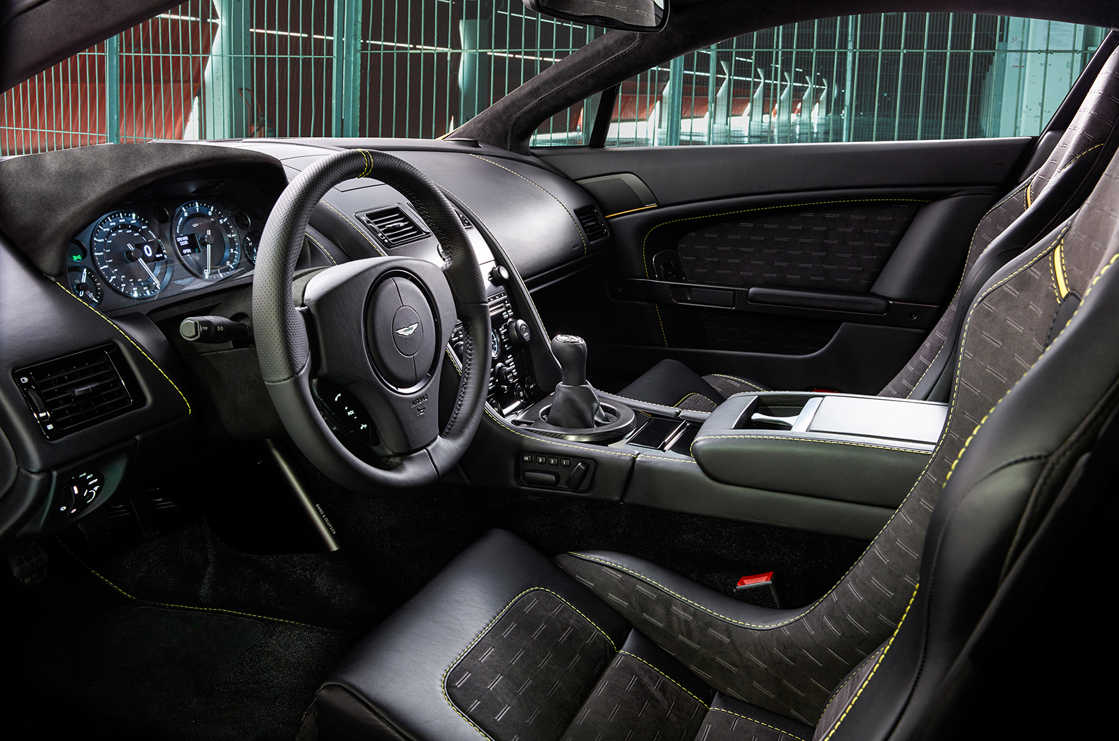 V8%20Vantage%20N430_11.jpg