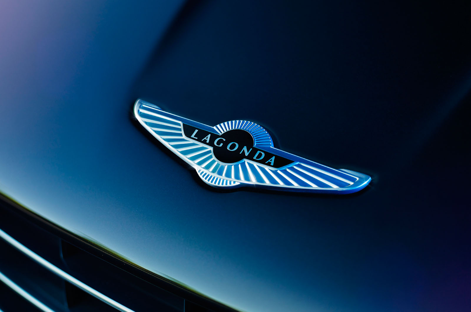 aston-asdj324rwed-lagonda-12wsx-020.jpg