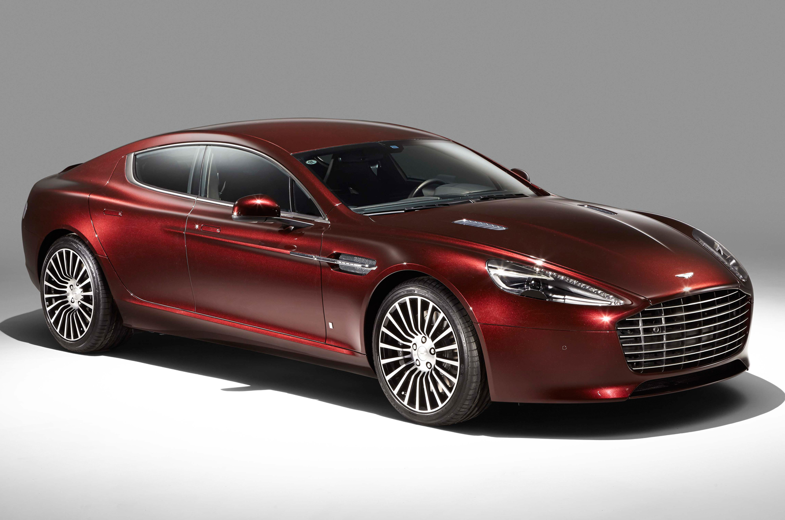 aston-rapide-q-1-1045.jpg