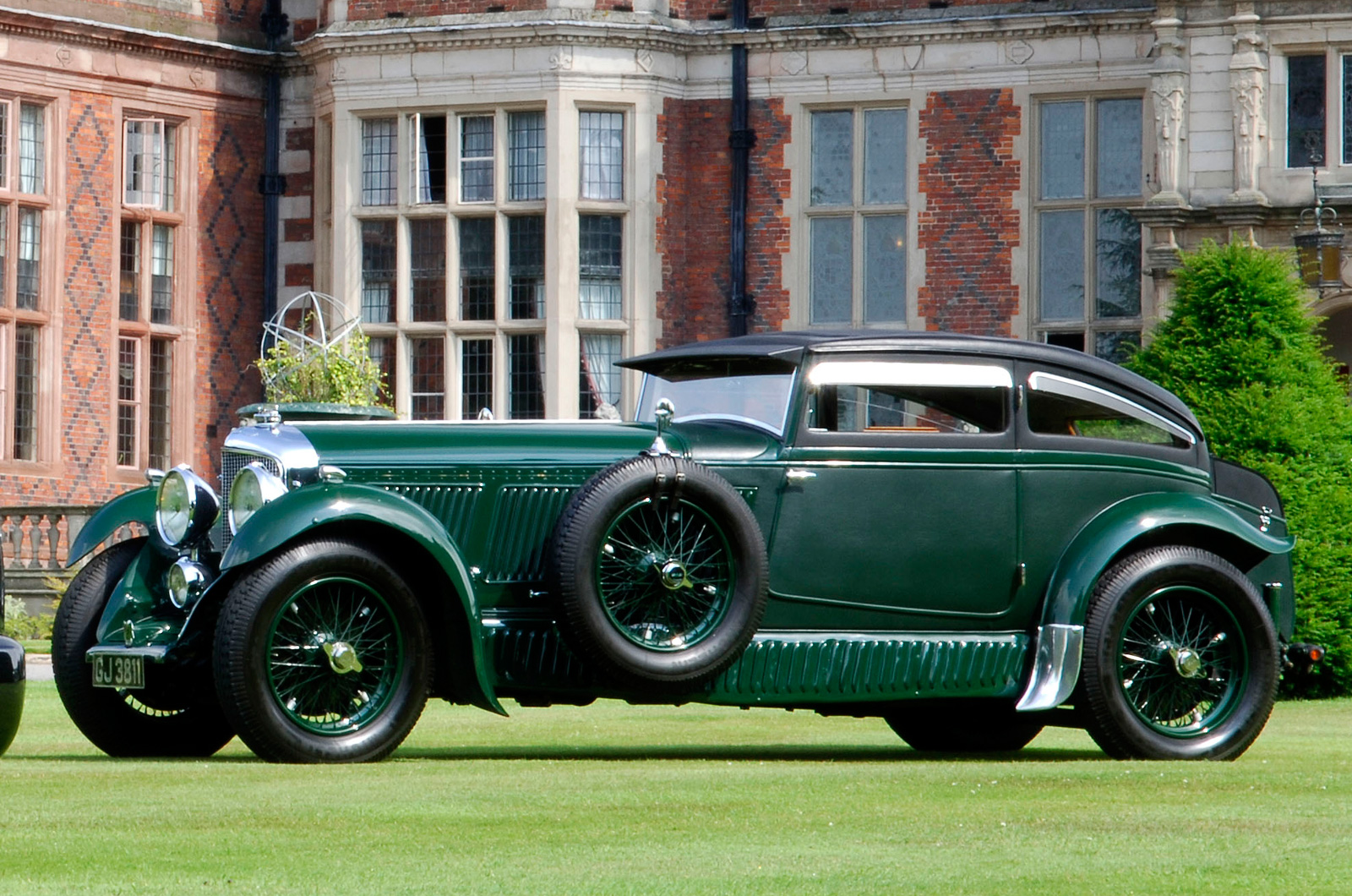 bentley-blue-train.jpg