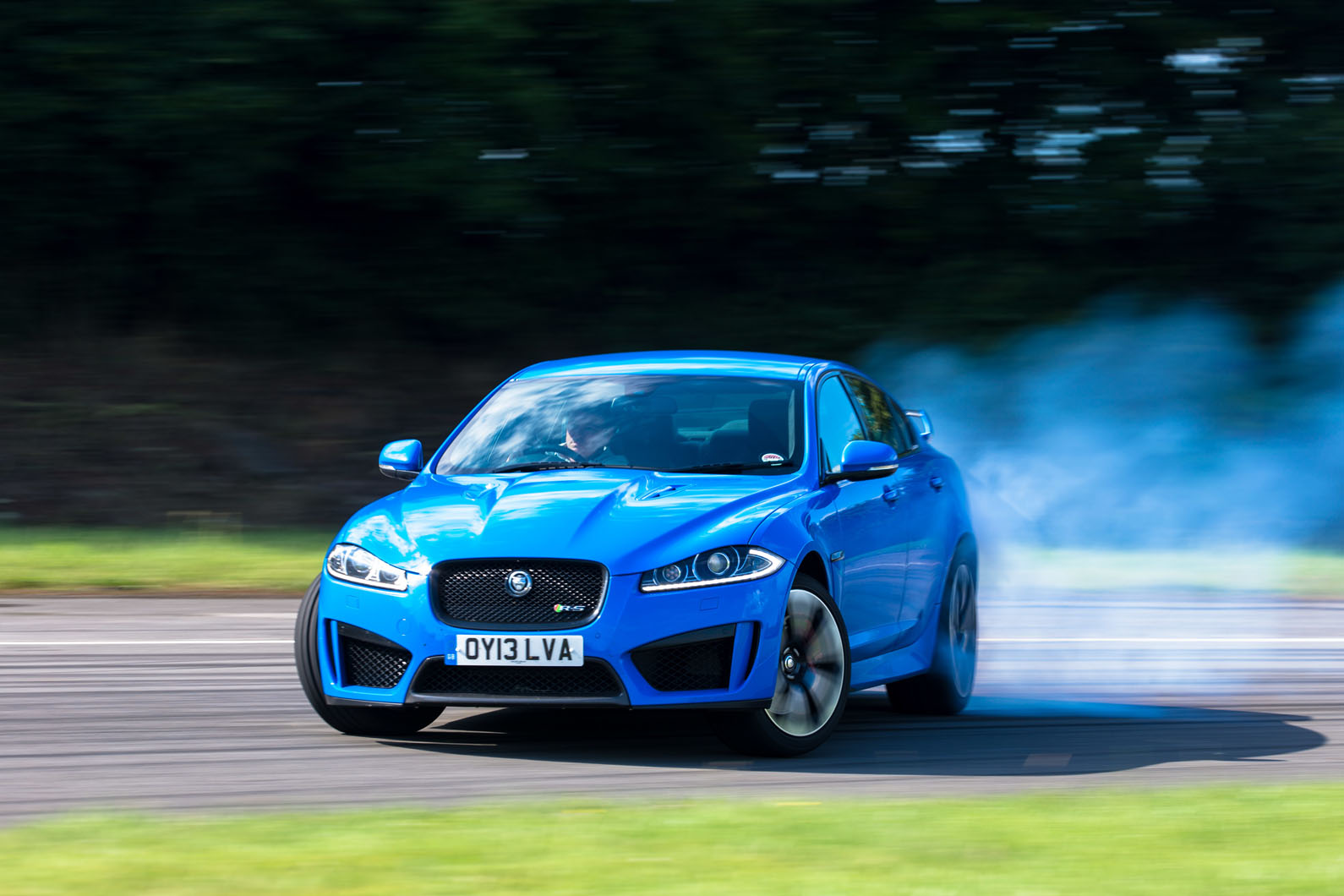 jag-xfr-s-29.jpg