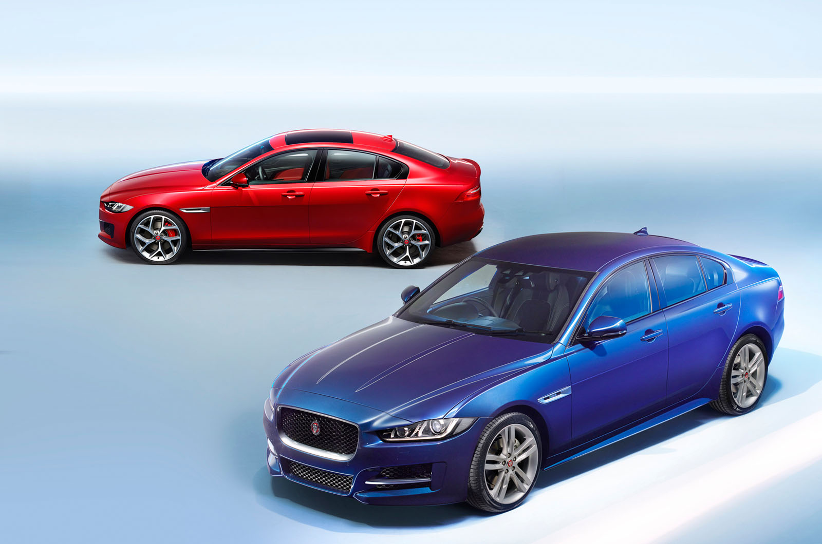 jaguar-xe-press-2014-051.jpg
