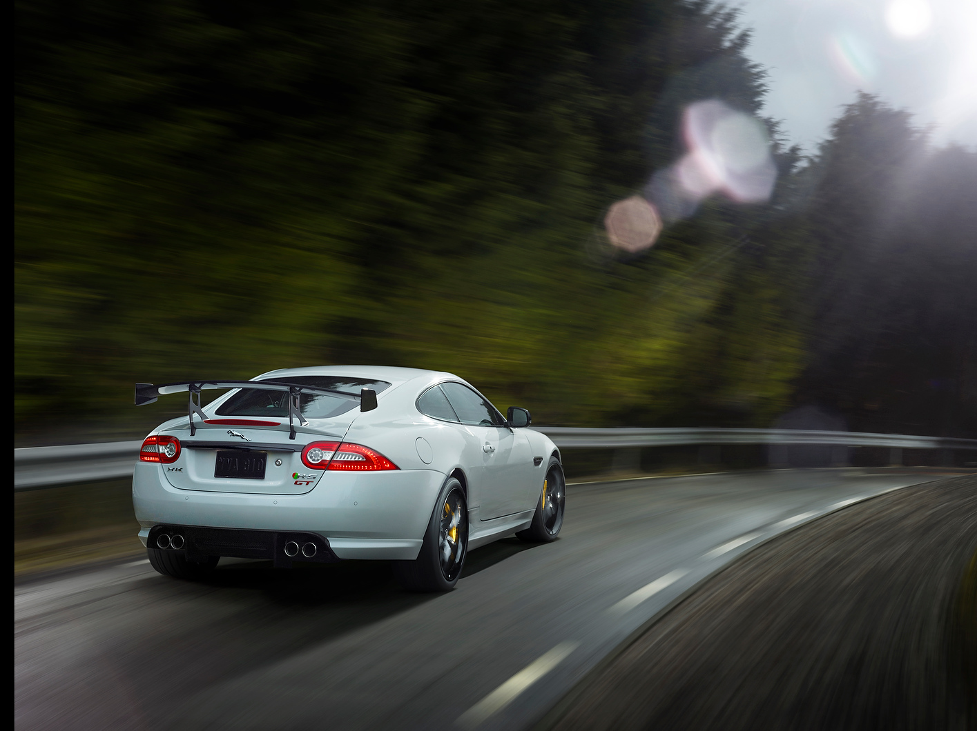 jaguar-xkr-s-gt-8.jpg