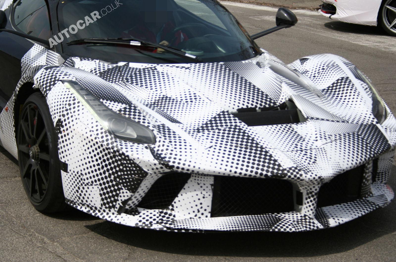 laferrari-spyshot-1.jpg