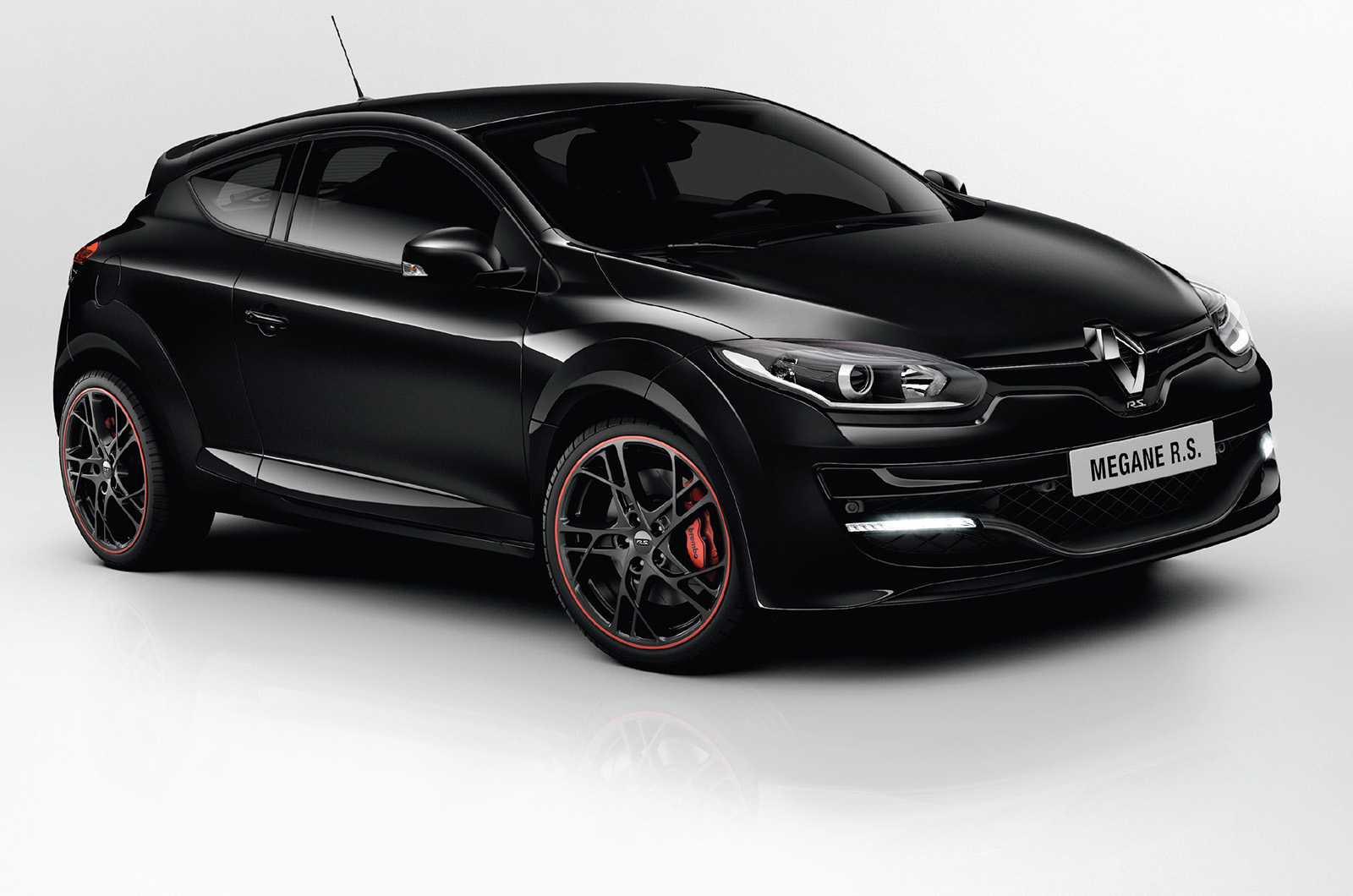megane-facelift-093.jpg