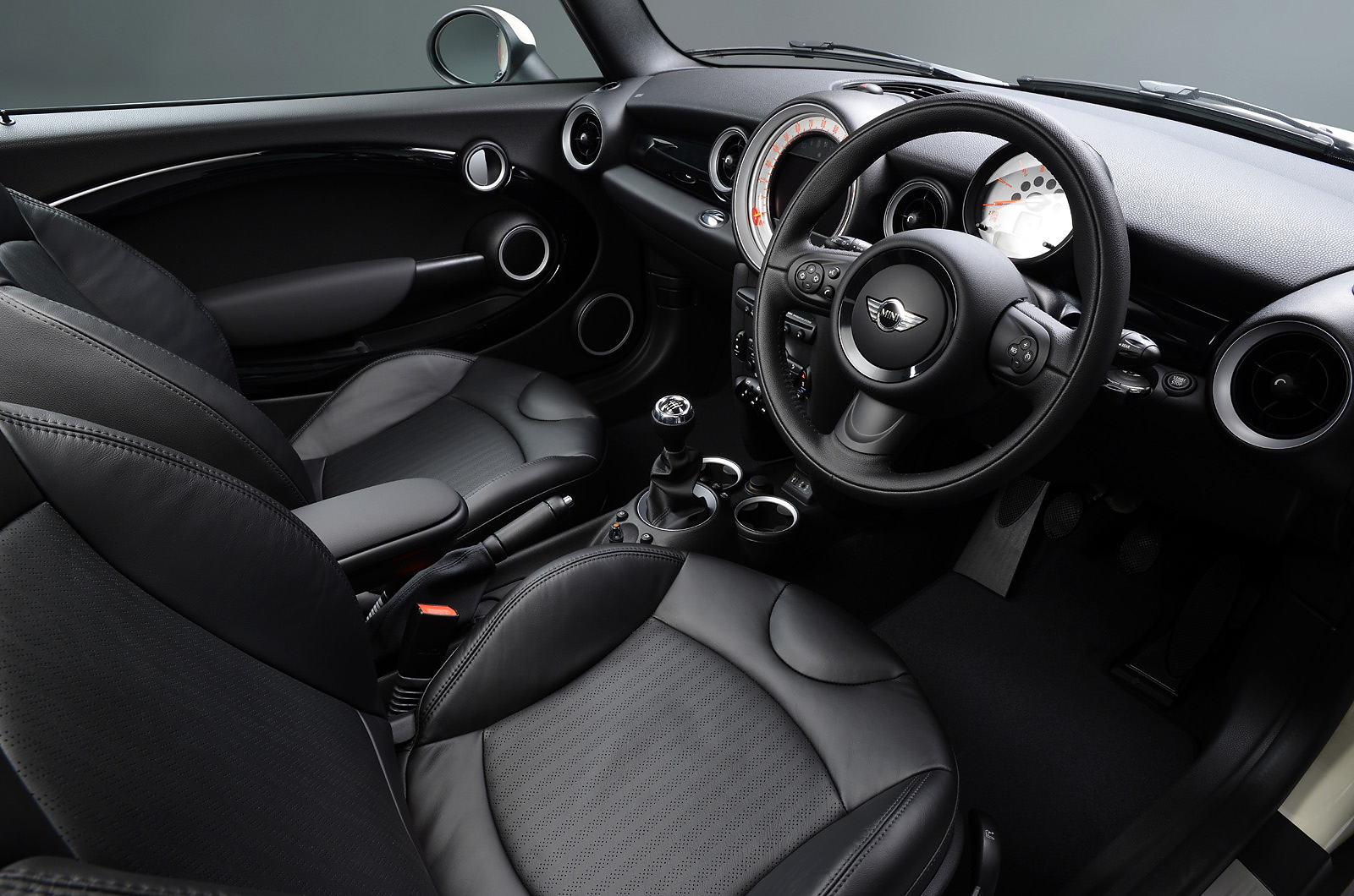 mini-clubvan-10.jpg