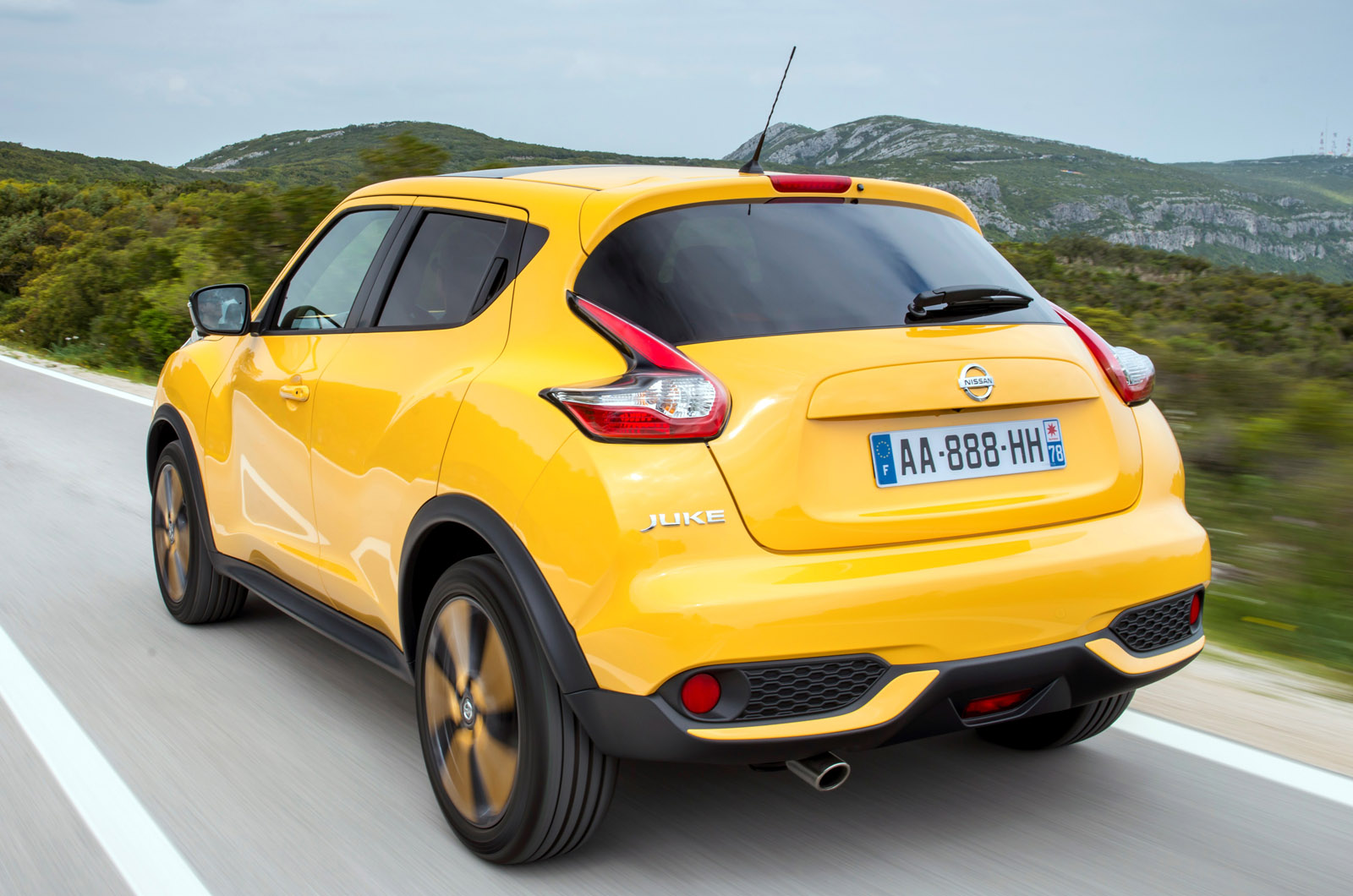 nissan-juke-2014-004.jpg