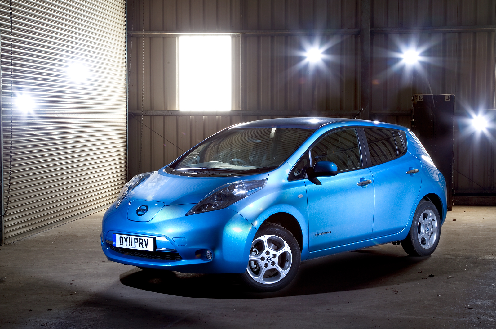 Nissan aims to cut electric-car cost #10