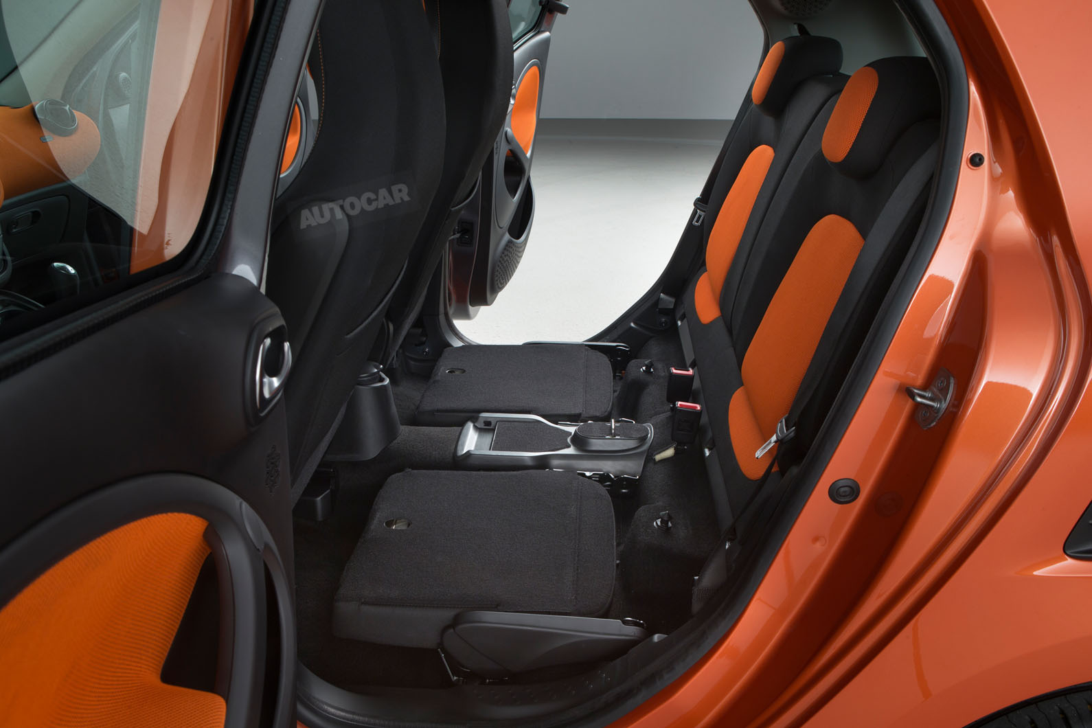 smart-fortwo-forfour-z-t84o30.jpg