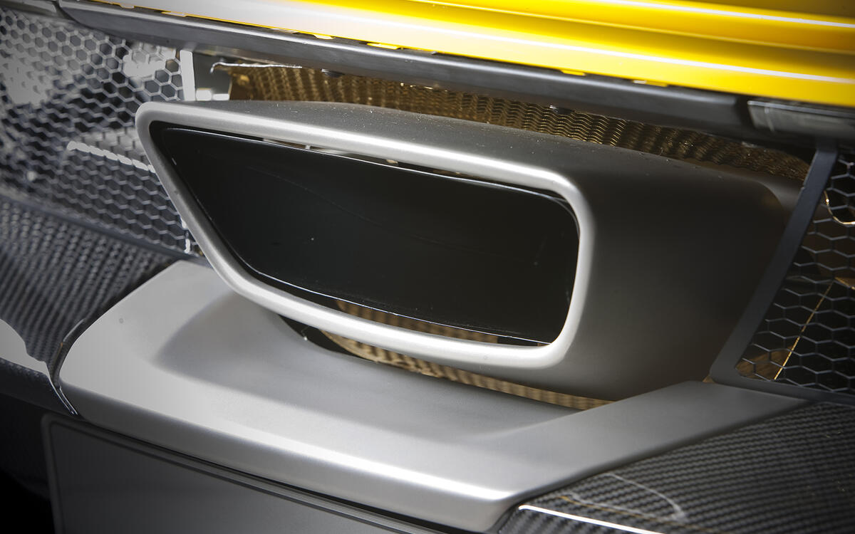 no title The ultimate McLaren P1 gallery