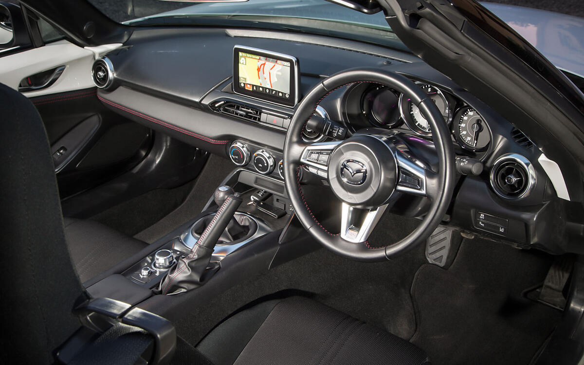 mazdamx5-stan-3.jpg