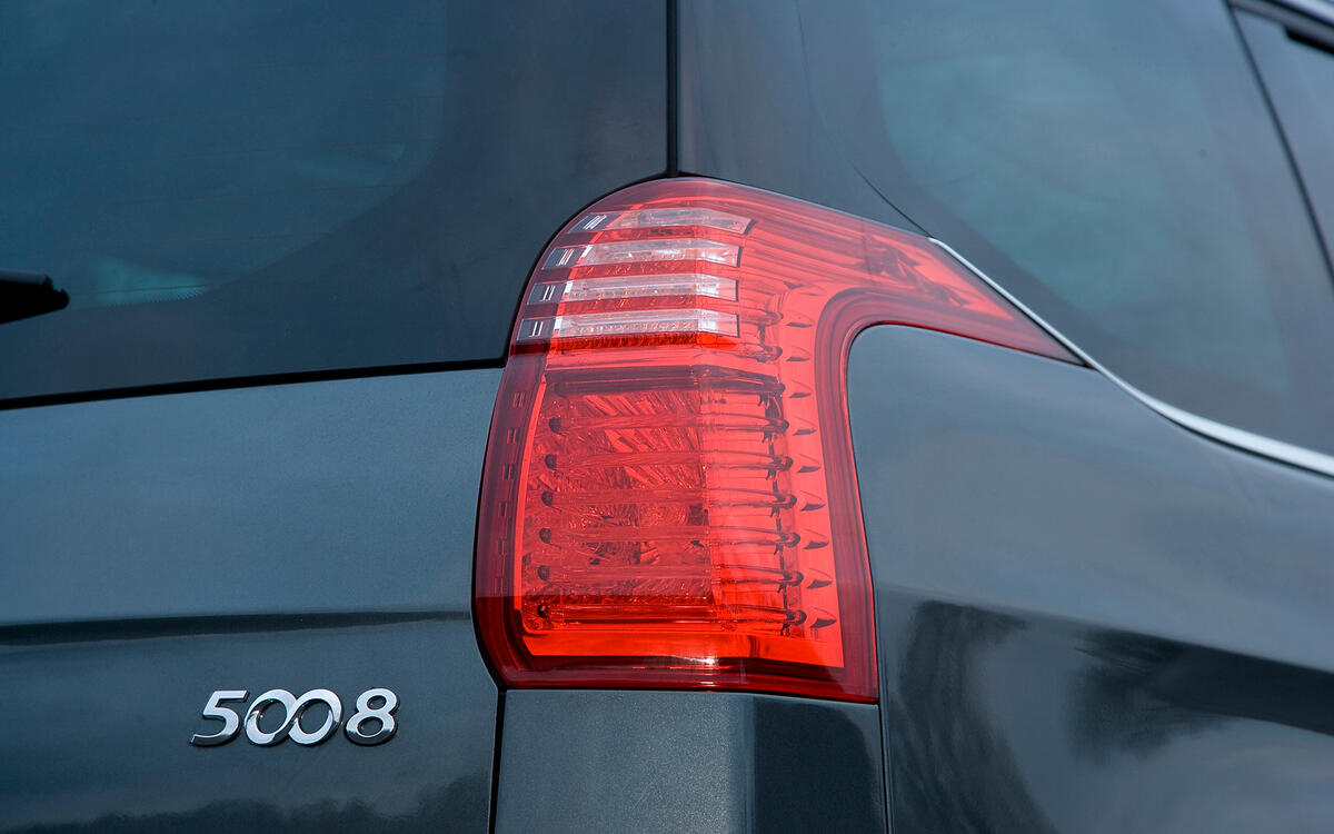 Peugeot 5008 Review Autocar
