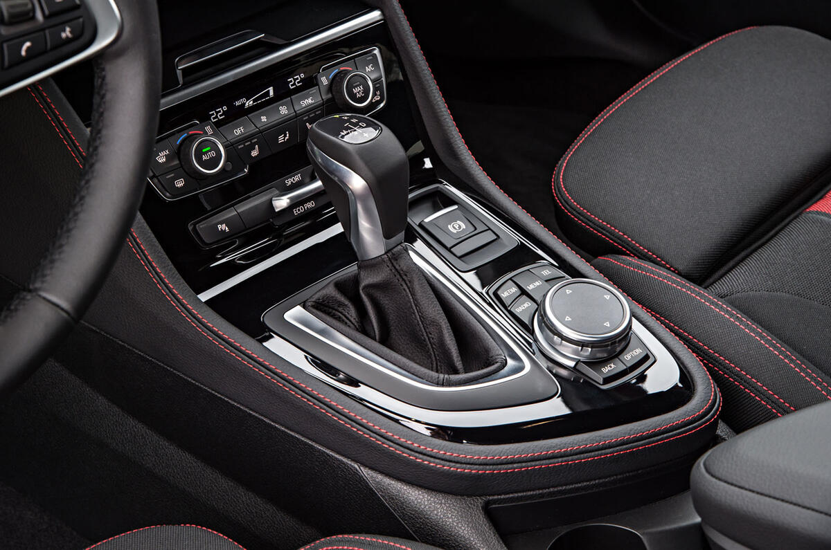 bmw 220d xdrive 13_0