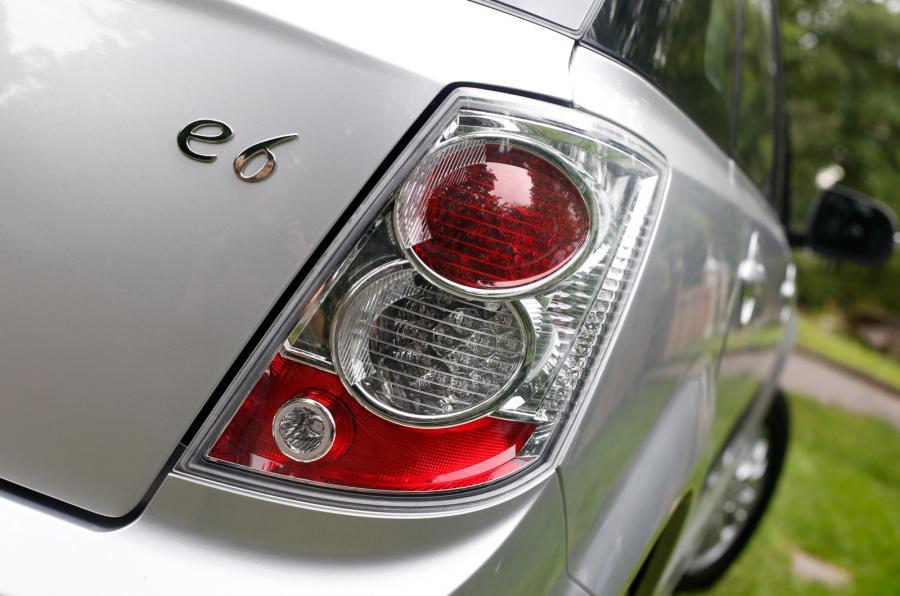 BYD e6 rear lights