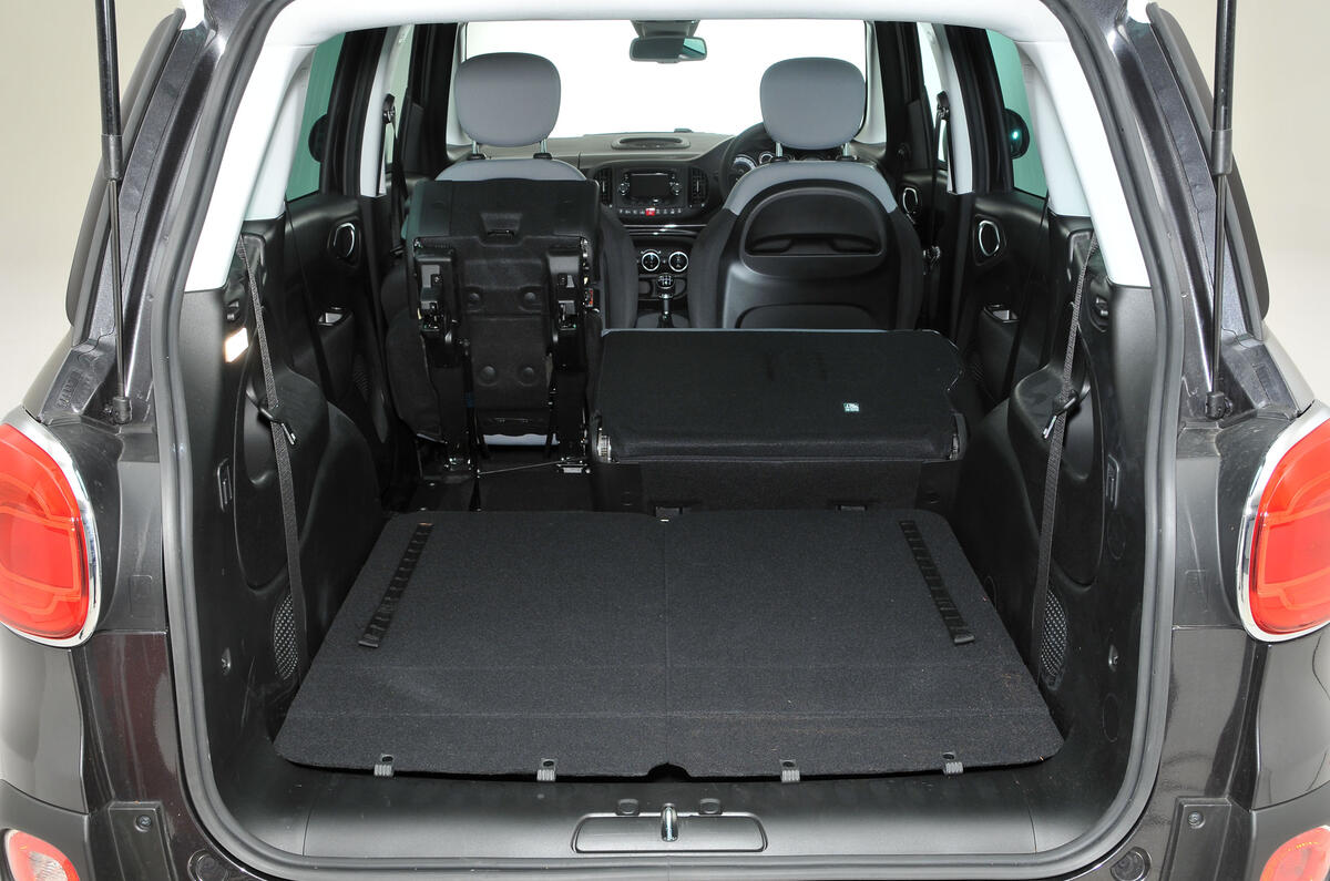 Fiat 500L Review (2017) | Autocar