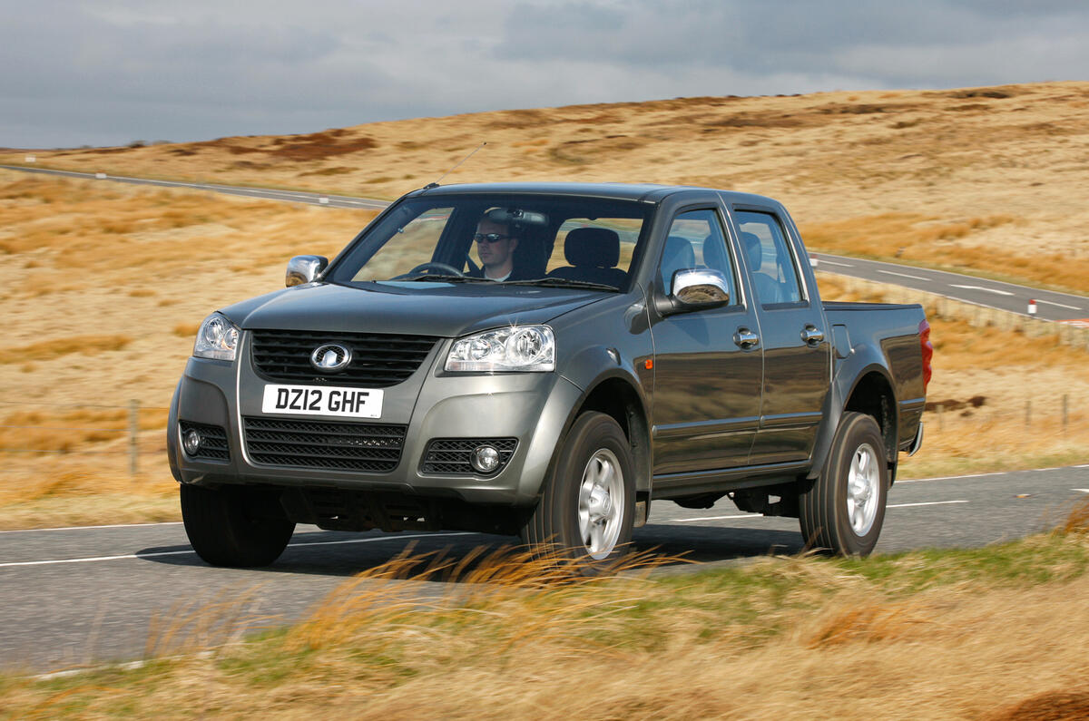 Used nissan pickup trucks for sale uk #8