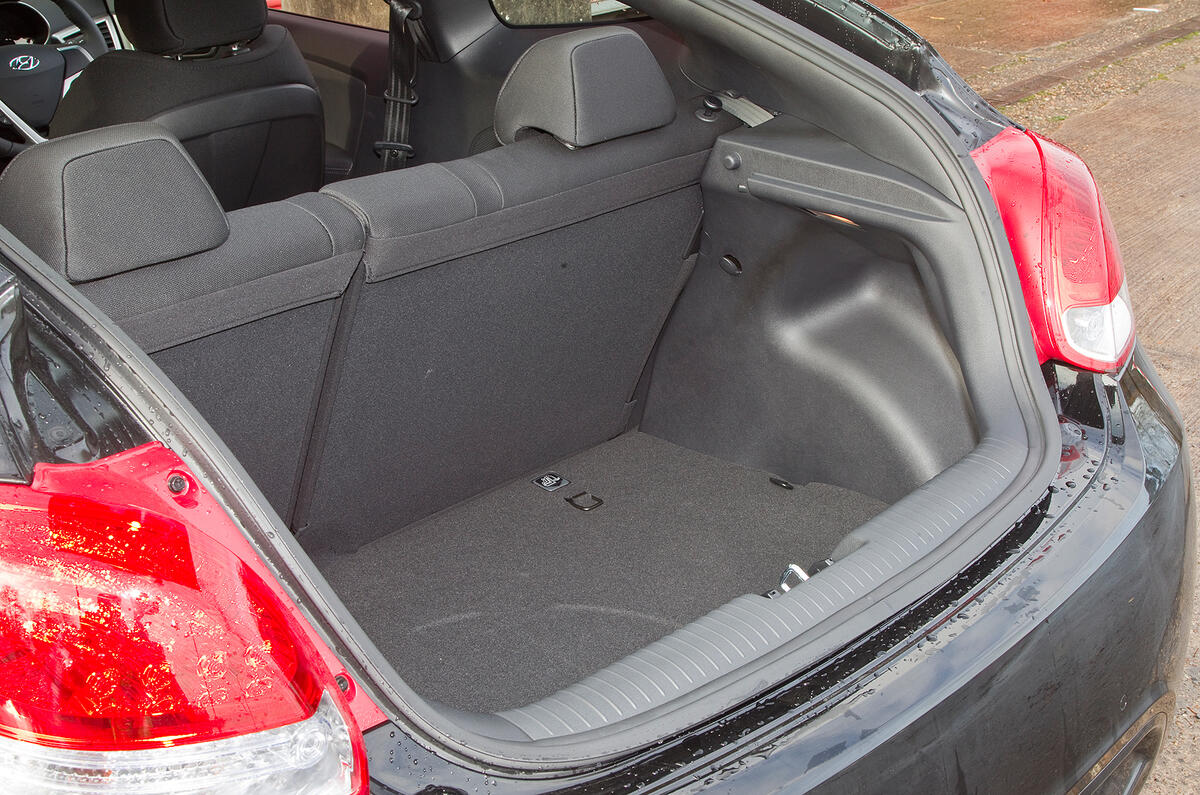 Hyundai Veloster 20122014 review Autocar