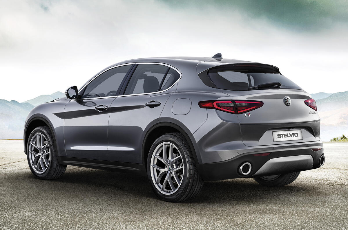 170117_alfa-romeo_stelvio_02_ok_2.jpg