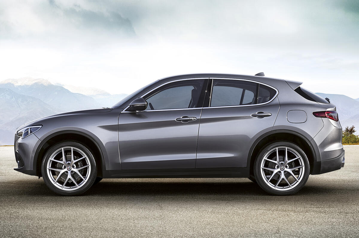 170117_alfa-romeo_stelvio_03_2.jpg