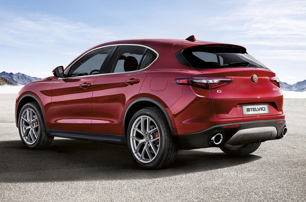 170117_alfa-romeo_stelvio_07.jpg