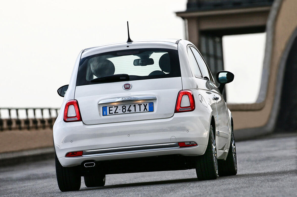 2015fiat500-0020_0.jpg?itok=xEQUYGQL