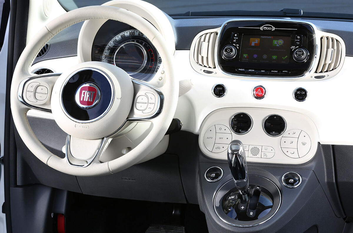 2015fiat500-0031.jpg?itok=SRn6Rr8B