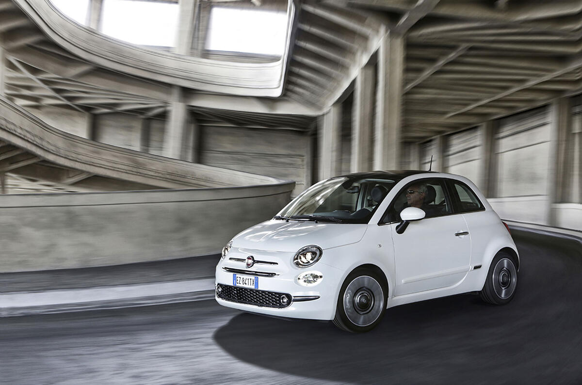 2015fiat500-008_0.jpg?itok=pKGaz_66