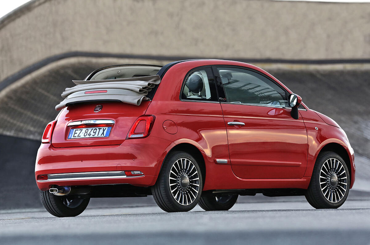 2015fiat500-009_0.jpg?itok=SZNV70Vt