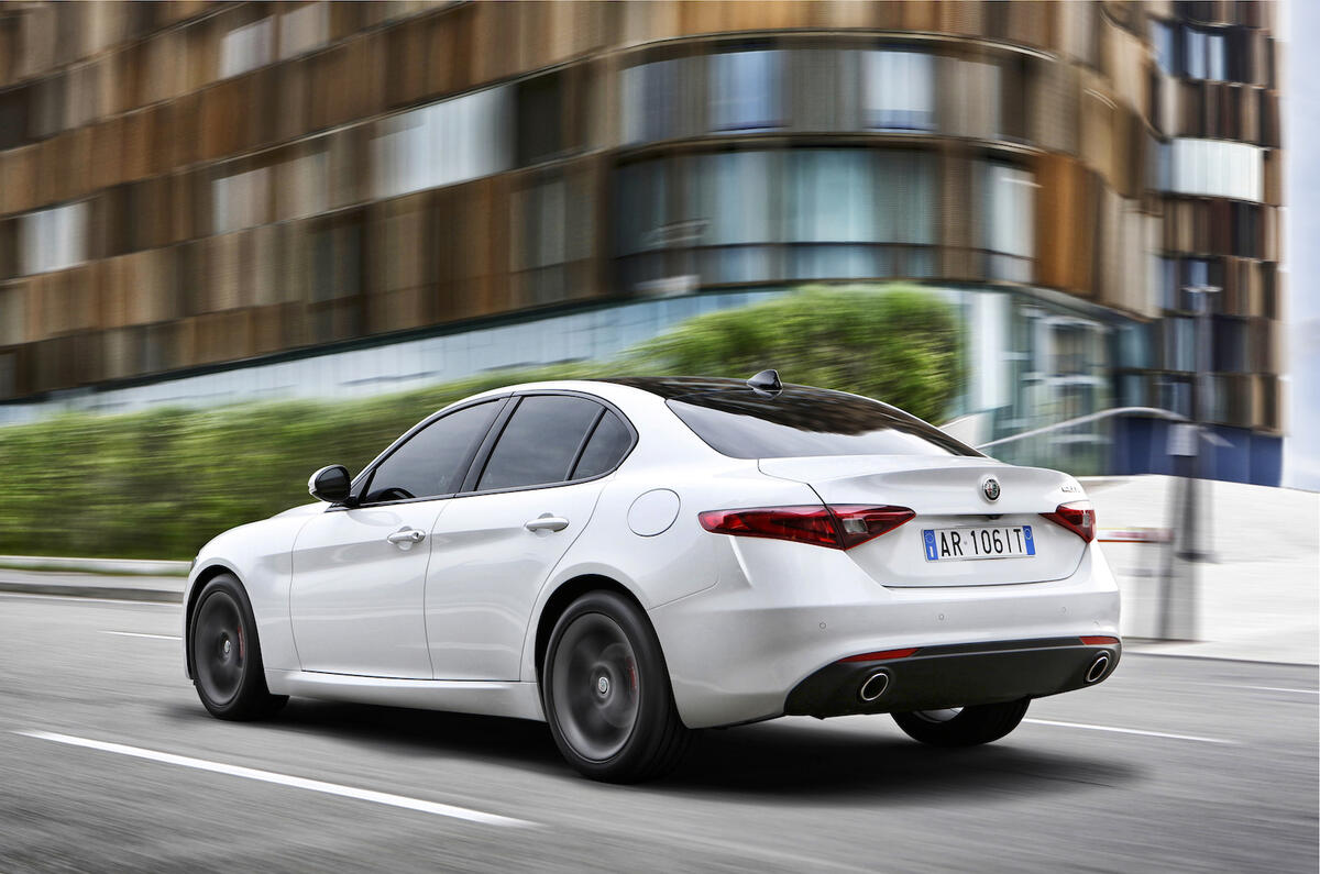 Alfa Romeo Giulia 2.2 MultiJet 180 Super traseira