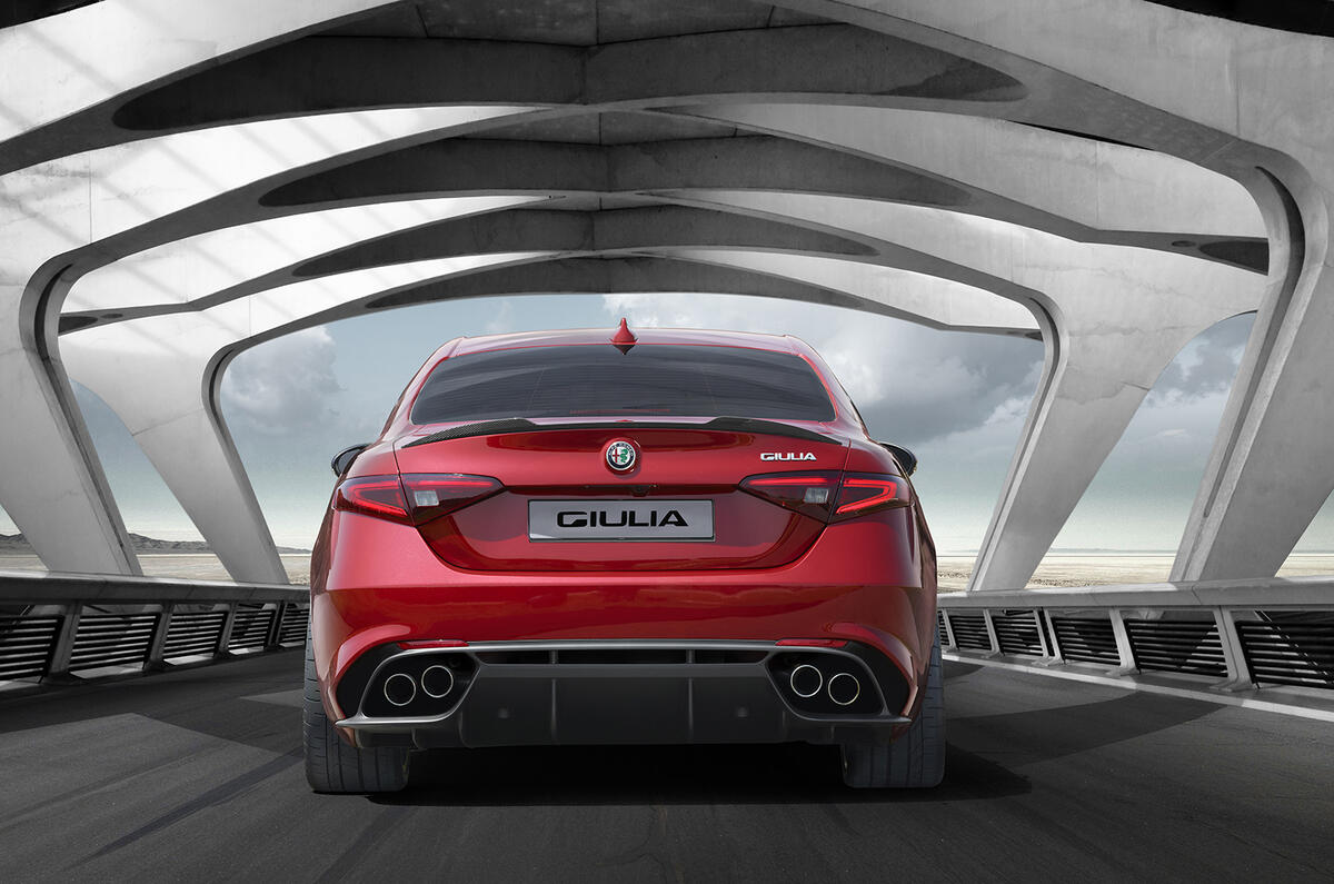 alfa-giulia-2015-003.jpg?itok=OEGhZw6L