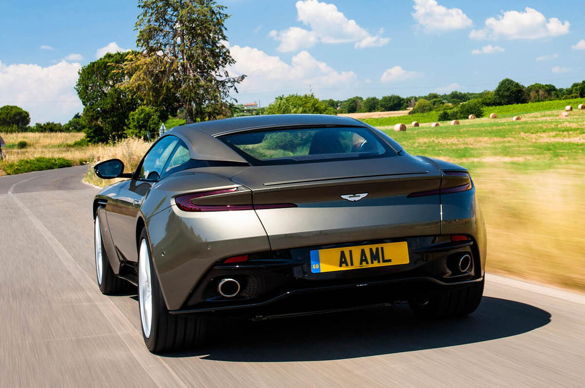 aston-db11-web-745.jpg