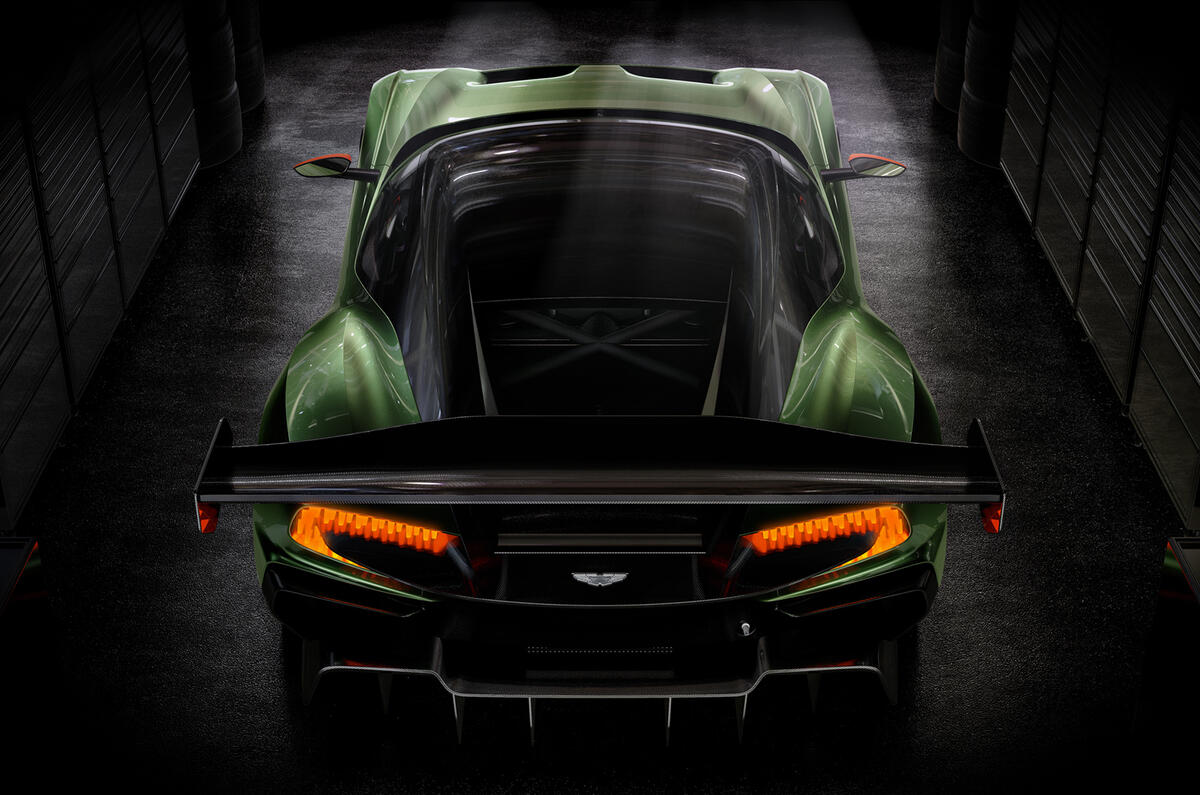 aston-martin-dj4js-vulcan-2015-6.jpg?itok=_WtKhNJX