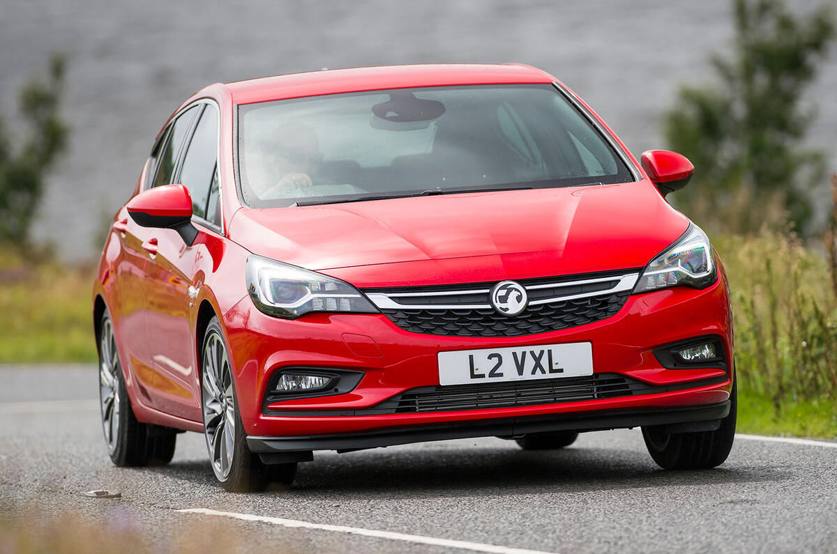 The Motoring World Vauxhall S All New Astra Has Been Recognised As The Best Family Car At The Carbuyer Best Cars 17 Awards