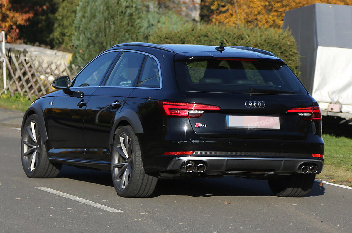 Examen Audi RS4 Avant B7