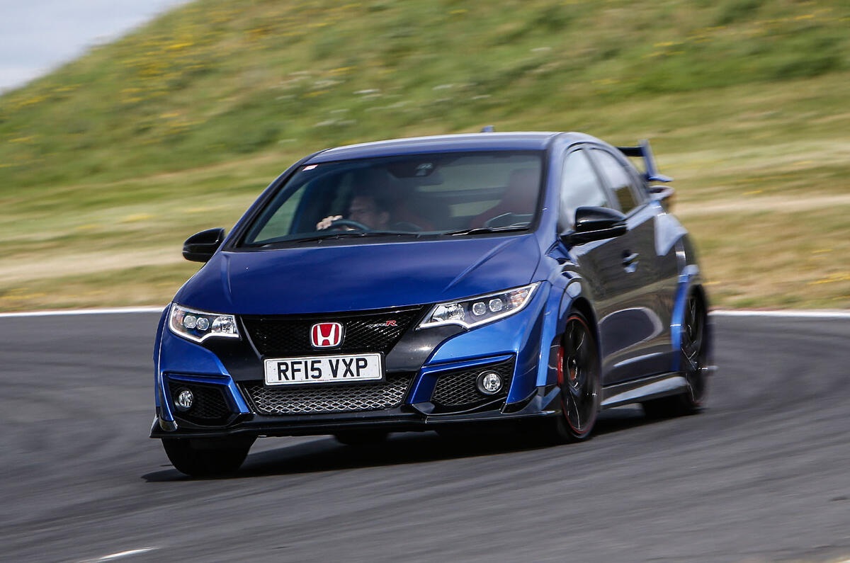 Comparison between honda civic and ford focus #6