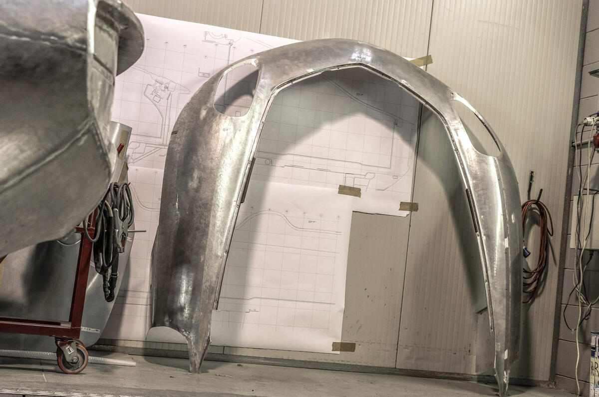 coachbuilders-web-186.jpg?itok=OS_gh6uZ
