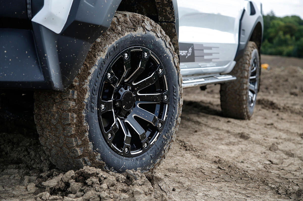 2016 Ford Ranger M-Sport 3.2 TDCi 4x4 double cab review ...