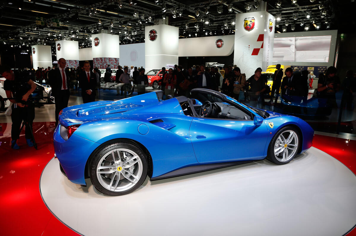 iaa-2015-0550.jpg?itok=rQgMyyGr