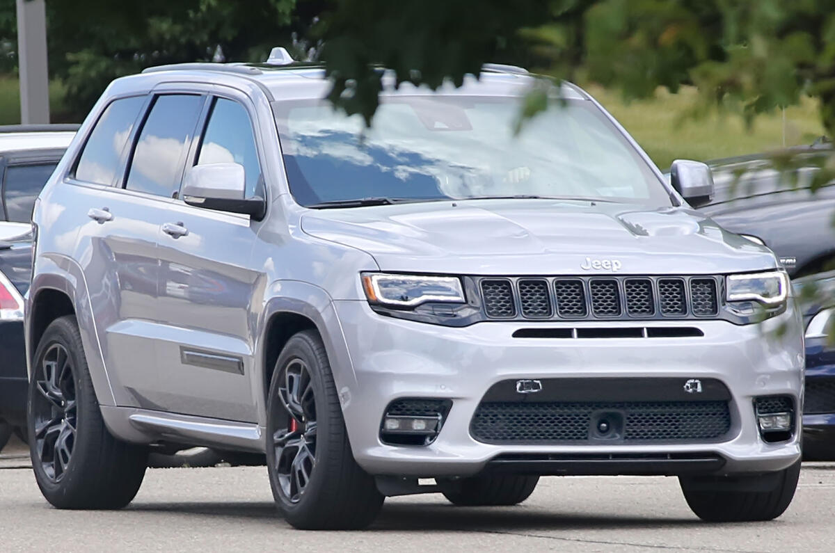 2017 Jeep Grand Cherokee SRT spied undisguised | Autocar 2017 Jeep Grand Cherokee SRT spied undisguised | Autocar