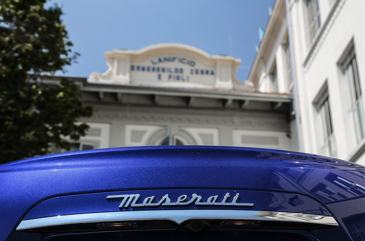 maserati-ghibli-my16-2015-014_0.jpg?itok=8qlijSPj