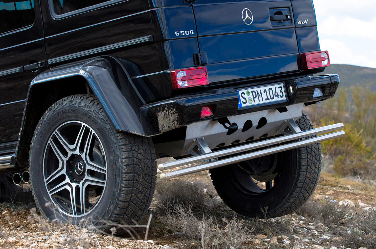 http://images.cdn.autocar.co.uk/sites/autocar.co.uk/files/styles/gallery_slide/public/images/car-reviews/first-drives/legacy/merc-g500-4x42-2015-9.jpg