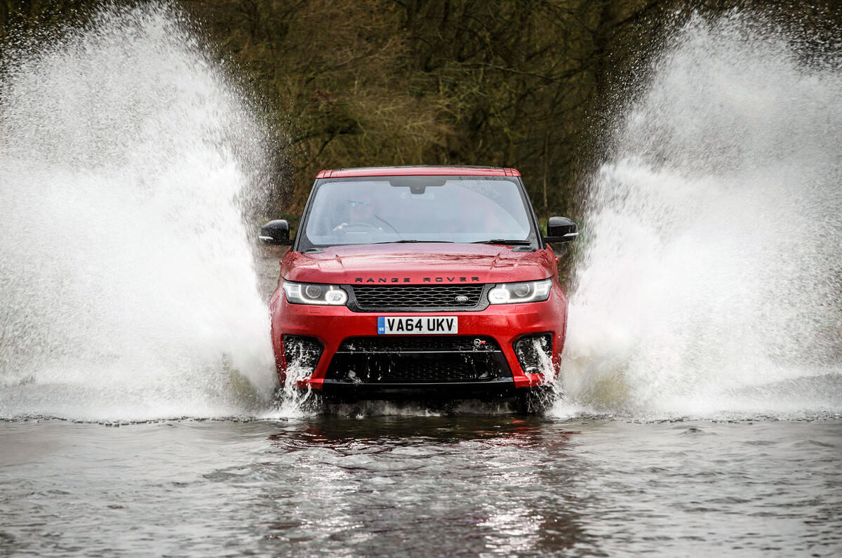 range-rover-sport-svr-drive-030.jpg