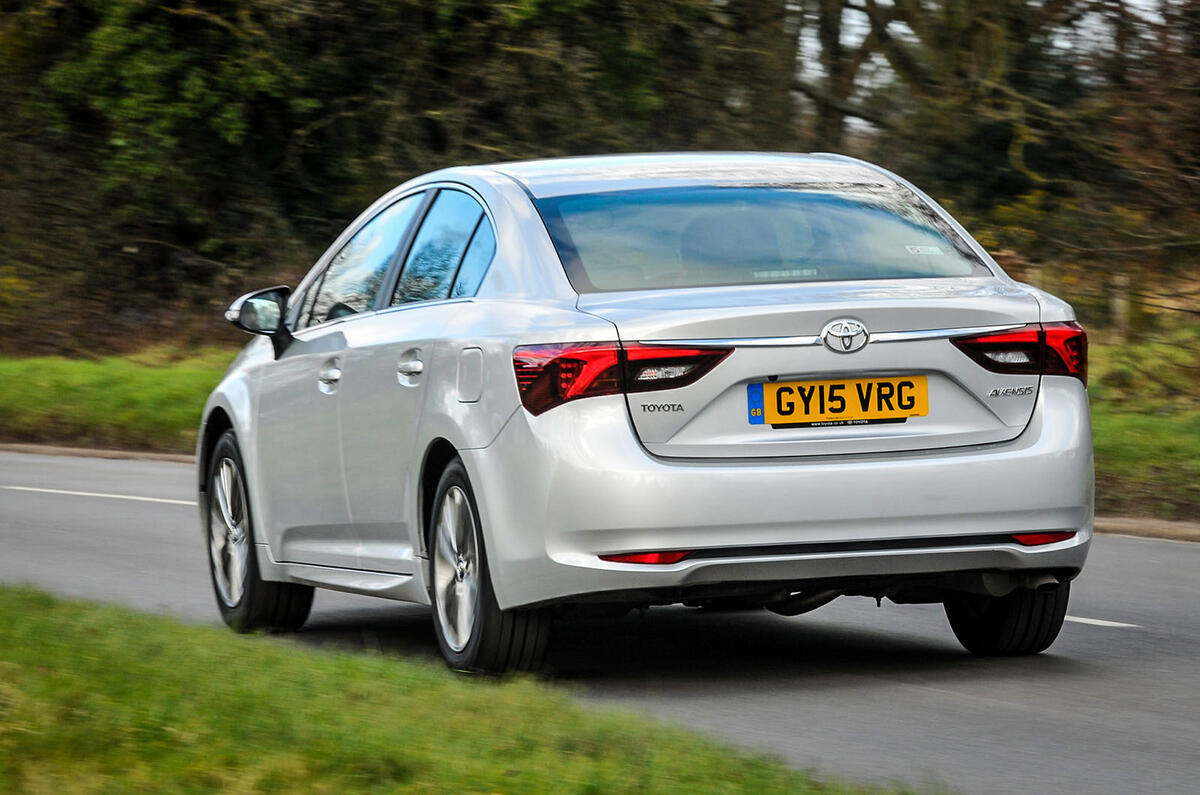 toyota avensis d 4d review #2